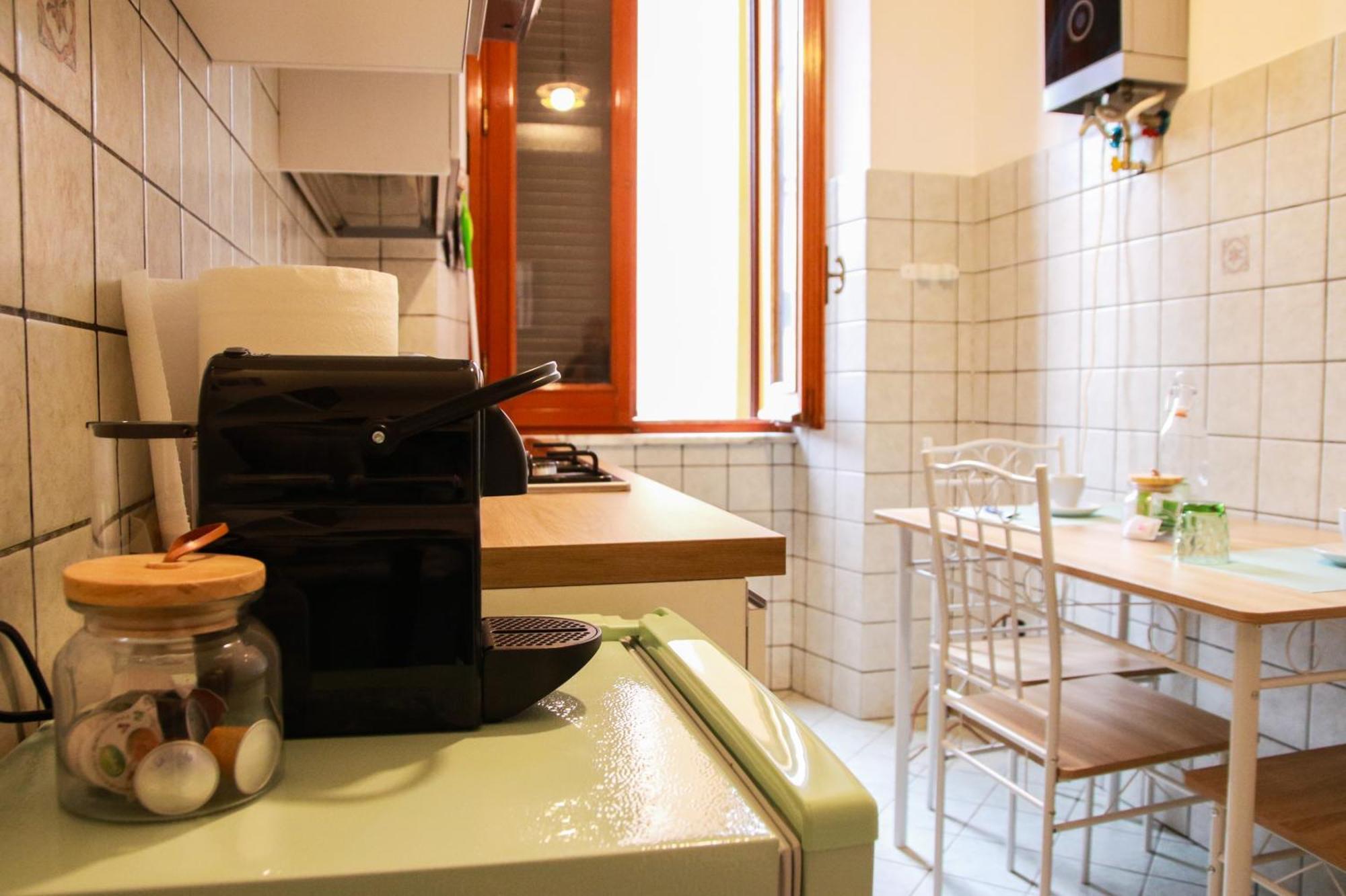 Casa Angelina - Appartamento Zona Sangiovanni Rome Bagian luar foto